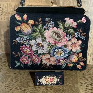 Vintage embroidered purse. ADG